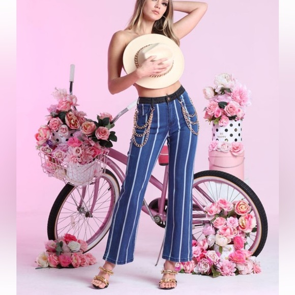 Fabulous wide leg denim pants with chains - Picture 3 of 4